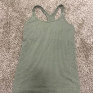 Lululemon racer back ribbed tank top with build in bra